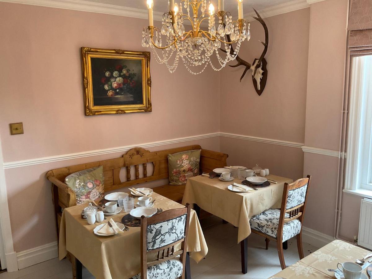 Bed and Breakfast Albury House Кромер Экстерьер фото